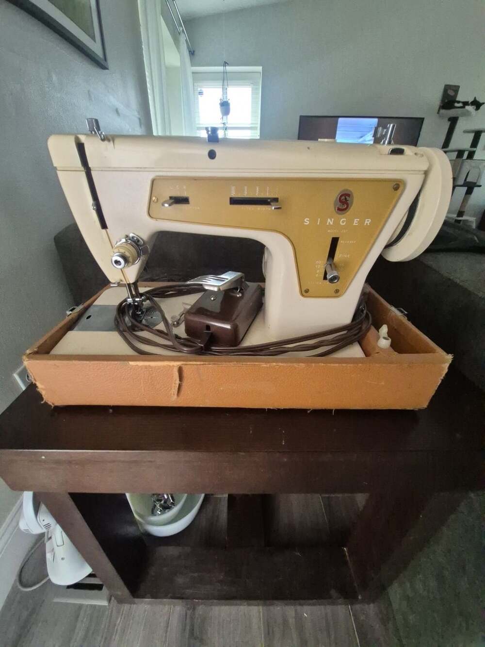 Functioning Singer Sewing Machine Model 237 with Case and Pedal